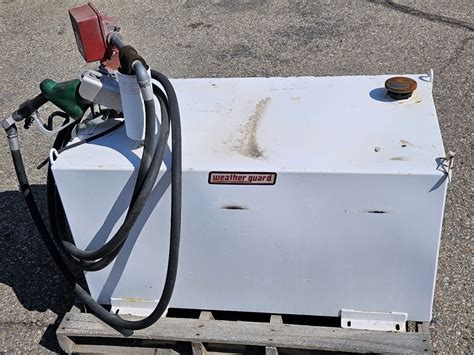 Truck Bed Fuel Tank/ Pump