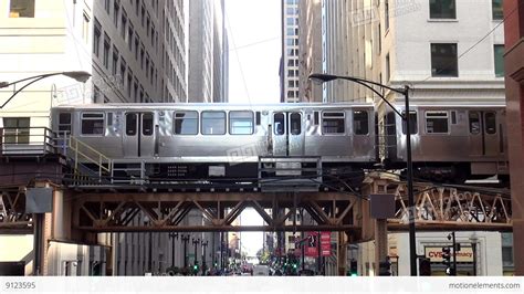 Chicago Metro Subway Running Outside Between Buildings - CHICAGO, ILLINOIS/USA Stock video ...