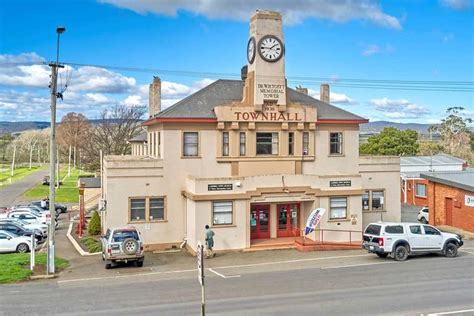 Campbell Town Town Hall, 75-77 High Street, Campbell Town, TAS 7210 ...