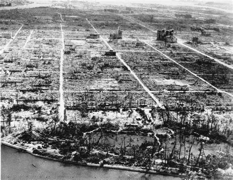 Pictures of Hiroshima and Nagasaki's atomic bomb destruction — Quartz