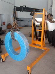 Mobile Crane - Suppliers, Manufacturers & Traders in India