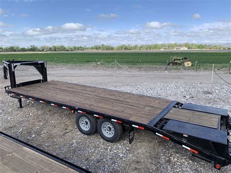 Walton 8' x 26' (14k) Gooseneck Flatbed Trailer - South Bound Trailers