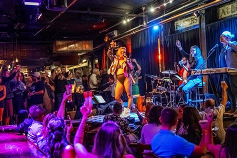 Ultimate Guide to Nashville Nightlife: Bars, Clubs, and Comedy Shows ...