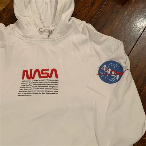 NASA Men's Modern Logo Hoodie Size XXL Preowned... - Depop