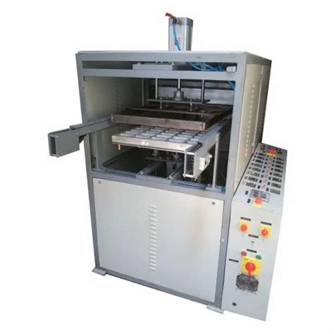 Plastic Automatic Blister Tray Forming Machine, Model Name/Number: EPBFM1824, 16kw at Rs 325000 ...