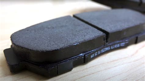 What's the Best Brake Pad Material? (4 Types of Brake Pads)