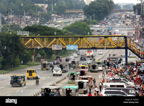 Traffic on Commonwealth Avenue, connecting Quezon City and Manila Stock ...