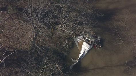 Cessna 182S Skylane crashed in Franklin County pond, 3 Dead