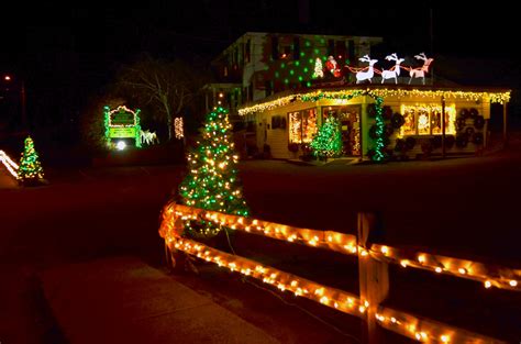 Enter the Gardens Aglow Lighting Contest | Coastal Maine Botanical Gardens