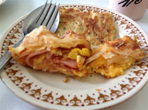 YaMoo-moo_blog_diary: Roti Prata with Egg,Onions,Cheese,Ham 印度煎饼新吃法