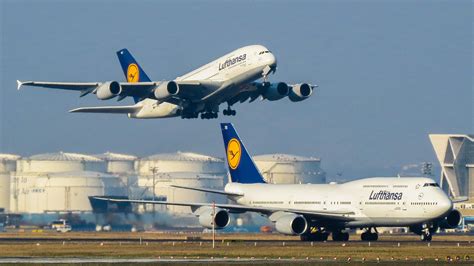 Imagen: airbus-a380-and-boeing-747-lufthansa-1 | Aerospace Insight