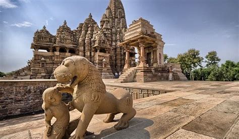 Khajuraho Group of Monuments - Sculpture, Architecture, History of ...