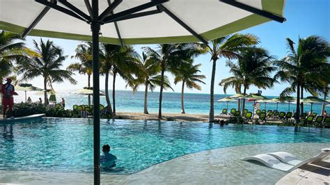 CocoCay Review: What It's Like at Royal Caribbean's Beach Club - TheStreet