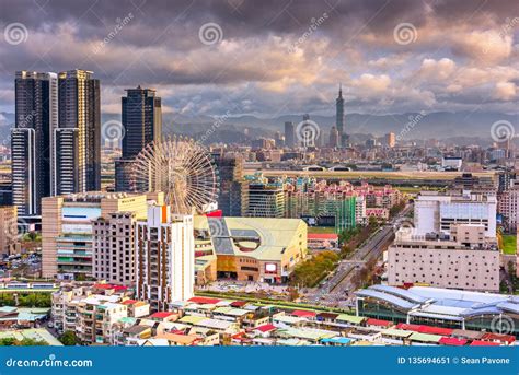 Taipei, Taiwan City Skyline Stock Image - Image of city, modern: 135694651