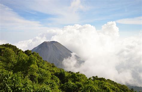 Volcanoes, Natural Disasters and Weather in El Salvador