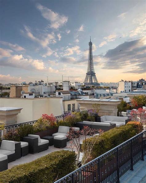 5 Luxury Rooftop Bars in Paris with an Eiffel Tower View • Petite in Paris