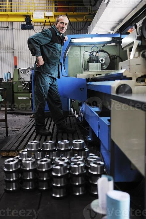 workers people in factory 11312357 Stock Photo at Vecteezy