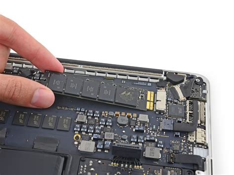 MacBook Pro 13" Retina Display Early 2015 SSD Replacement - iFixit Repair Guide