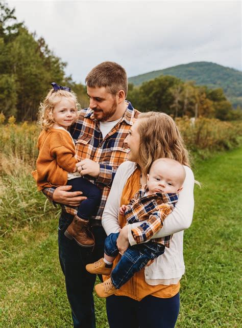 @whimsydayphotography #oldnavyfamily Fall Family Pictures, Couple Photos, Couples, Scenes, Fall ...