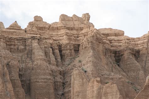 Geologic Formations: How Badlands Buttes Came to Be (U.S. National Park Service)