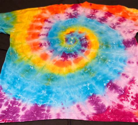 Rainbow Swirl Tie Dye in Adult 2XL - Etsy.de