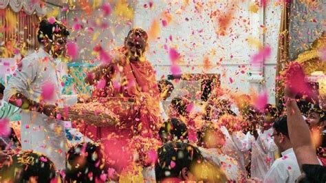 Holi in Vrindavan, Mathura & Barsana - Why Should You Visit? | T2B