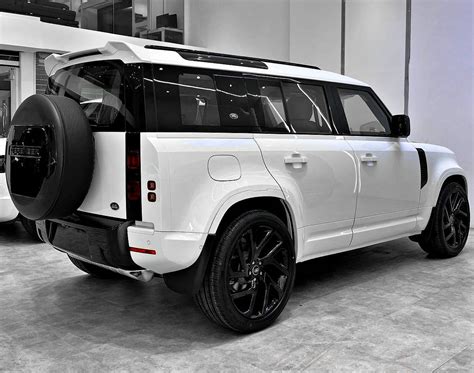 2023 Land Rover Defender 110 P300 White And Black | Range Rover Fans