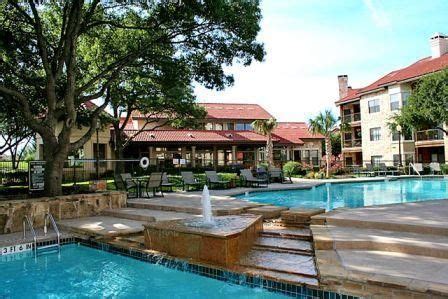 Plano Apartments: Plano Apartments - Waters Edge apartments for rent