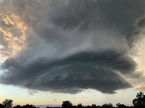 Tornado-esque cloud formation captured in photo in Redding