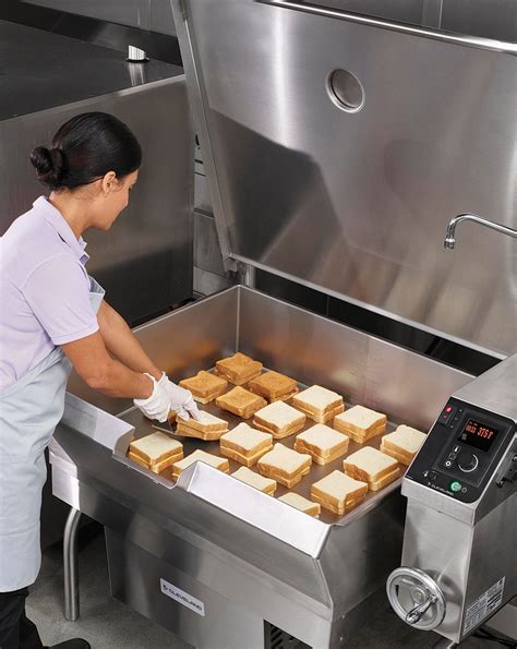 Braising Pan Lessons - Foodservice Equipment Reports Magazine