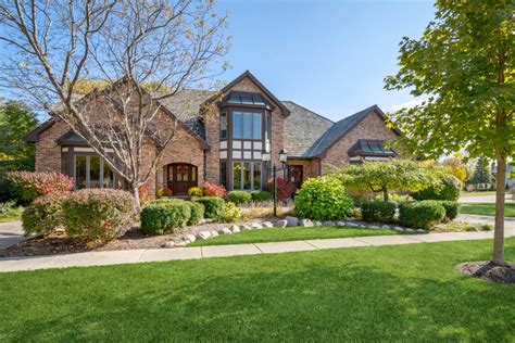 1222 Checkerberry Court, Libertyville, IL, 60048 | Virtual Tour | @properties Christie's ...