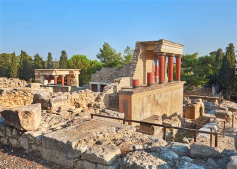 Palace of Knossos and wine tasting | Audley Travel UK