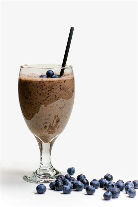 Best Chocolate Blueberry Smoothie Recipe - Today's Nest