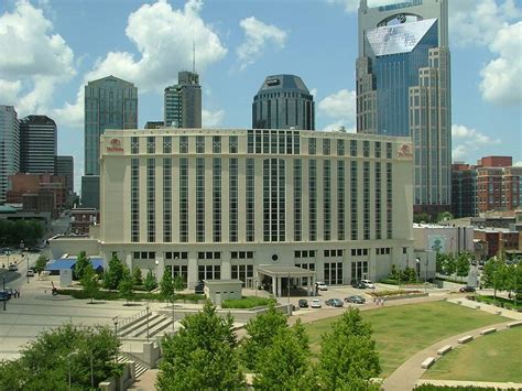 Hotels Located in Downtown Nashville