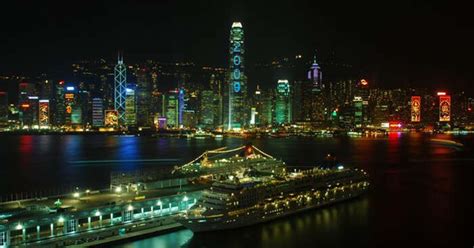 10 Dazzling Hong Kong Nightlife Essentials