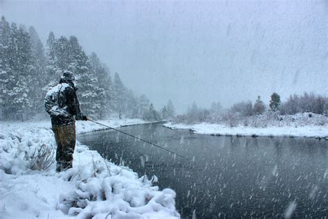 Winter Lake Fishing Tips and Tactics