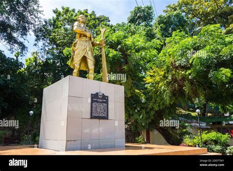 The Sultan Kudarat Monument in Cotabato City, Philippines Stock Photo - Alamy