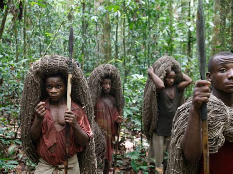 Bantu und Pygmäen im Kongo unterzeichnen Friedensvertrag - SWI swissinfo.ch