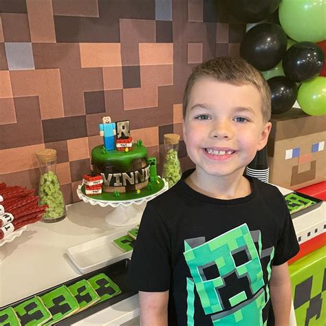Chrissie Lacey on Instagram: “Minecraft Party photo dump! Thanks for celebrating the big 8 with ...