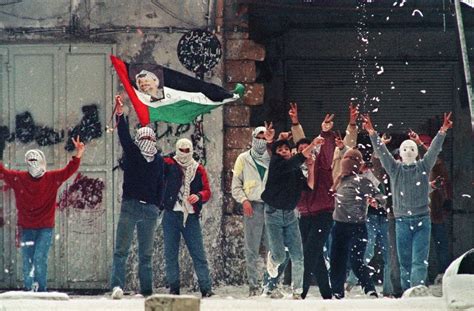 Thirty years after first intifada, Palestinians look to past for fresh ...