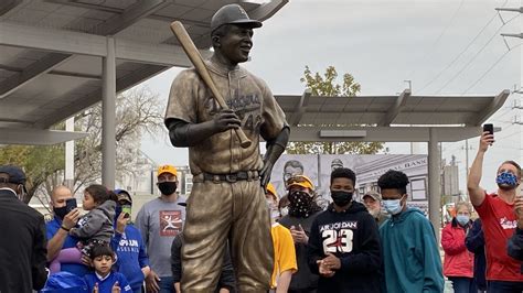 Wichita’s League 42 unveils statue honoring Jackie Robinson