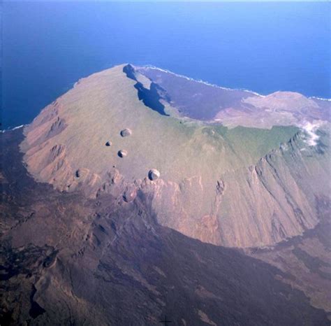 Isabela Island Visitor Sites Part III - Hiking the Volcanoes - Galápagos Eco Friendly: The Blog