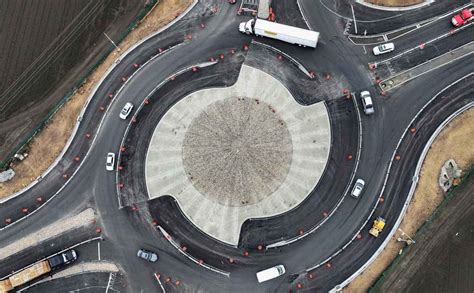 Dangerous California Intersection Gets a 'Turbo Roundabout' and It's Causing Even More Accidents