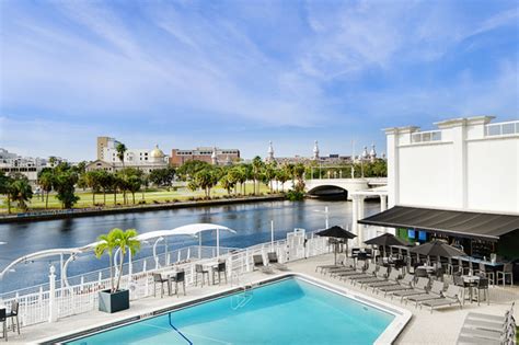 Hotel Tampa Riverwalk: Pool & Spa Day Pass Tampa | ResortPass