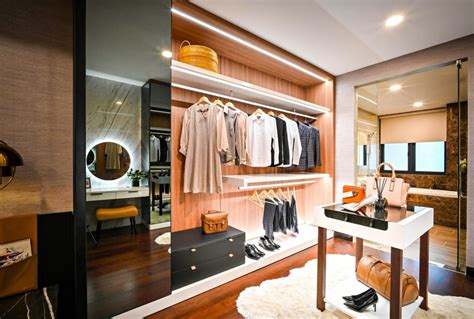 11 Top Walk-in Closet Design Ideas For Your Master Bedroom