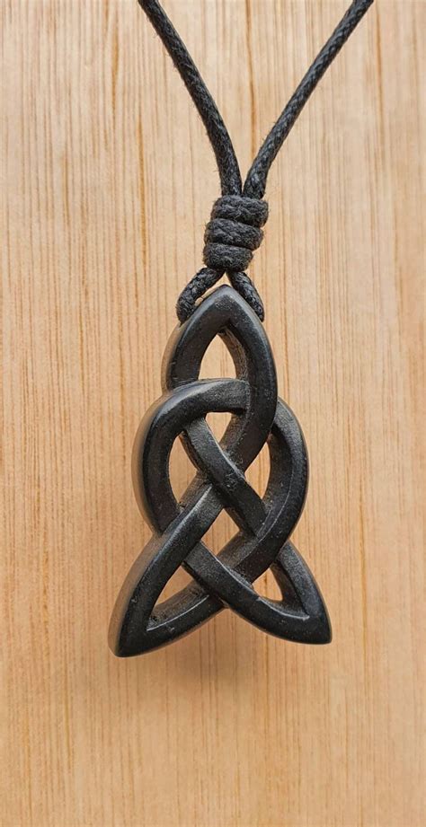 Celtic Knot Pendant Celtic Love Knot Necklace Symbol of - Etsy UK