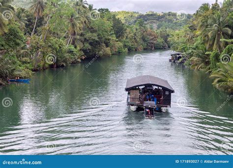 Floating Buffet Restaurant Cruise on Loboc River Editorial Photography ...