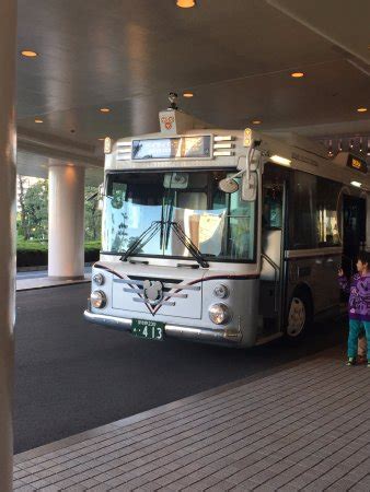 Shuttle Bus to Bayside Station - Picture of Hilton Tokyo Bay, Urayasu ...