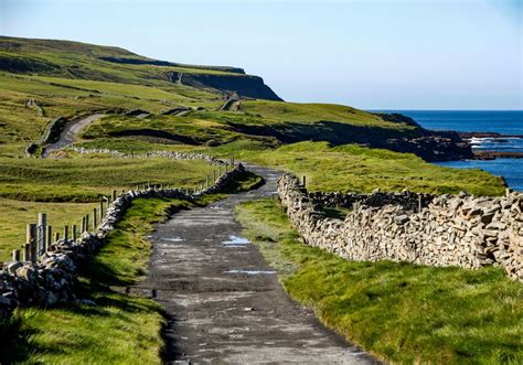 Hiking Doolin to The Cliffs of Moher (Doolin Cliff Walk) - Your Irish ...