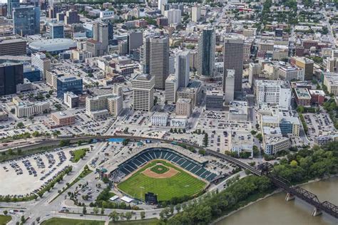 18 Best Things to Do in Downtown Winnipeg (for 2024)